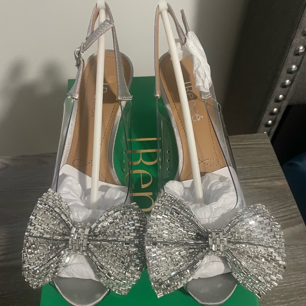 J.Renee Sandal Size 6.5